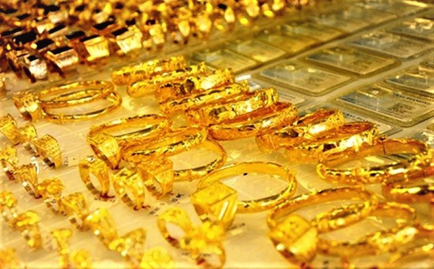 Giá vàng hôm nay (1-12): Giá vàng đồng loạt giảm nhưng vẫn rất cao